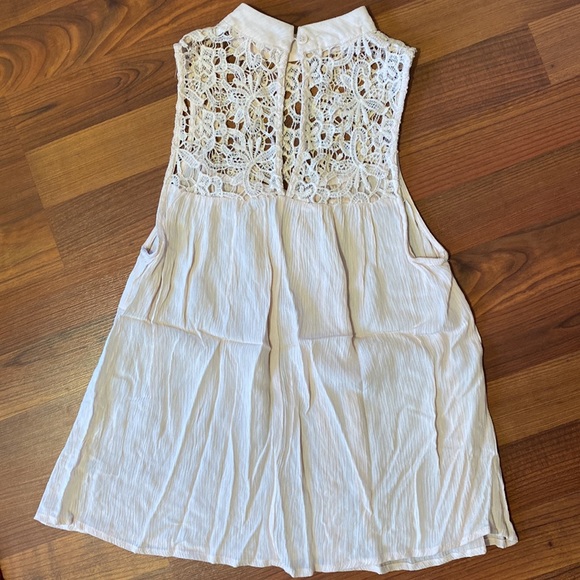 Top - Picture 2 of 3